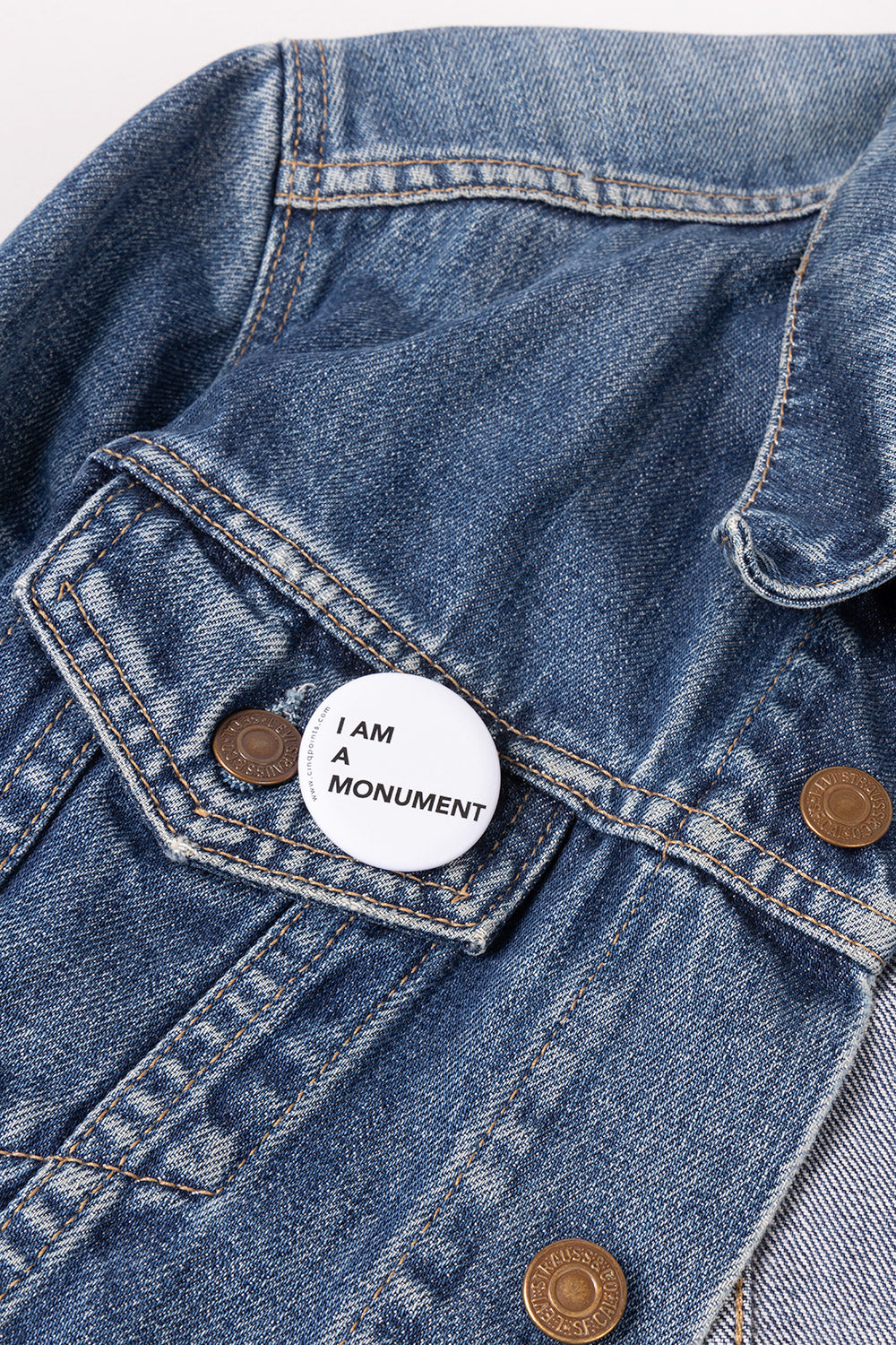 I am a monument blanc - badge